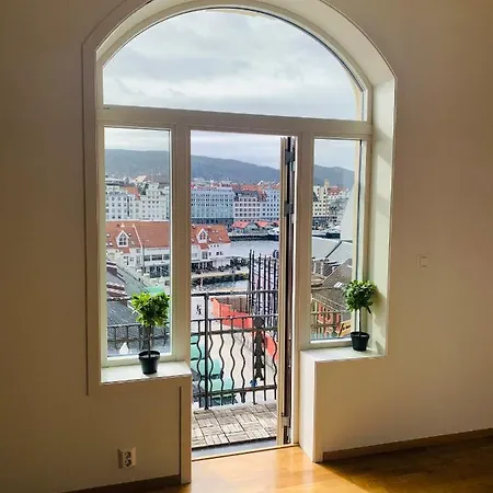 Penthouse - Best Balcony In The City Apartment *